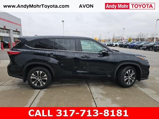 used 2022 Toyota Highlander Hybrid car, priced at $36,648