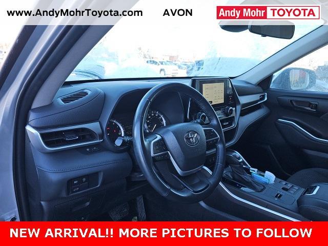 used 2023 Toyota Highlander car, priced at $32,000