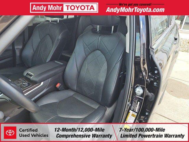 used 2021 Toyota Highlander car, priced at $41,117