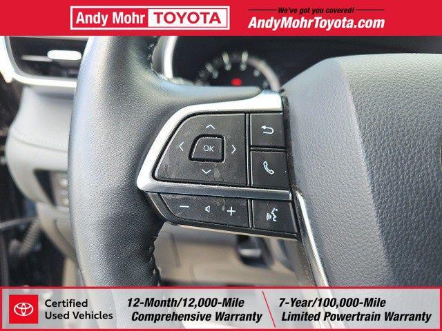 used 2021 Toyota Highlander car, priced at $41,117