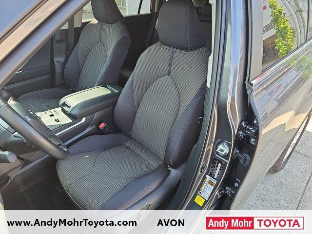 used 2023 Toyota Highlander car, priced at $34,473