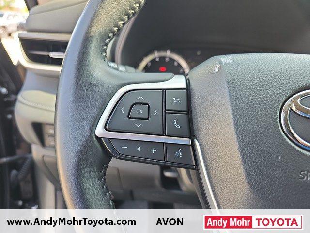 used 2023 Toyota Highlander car, priced at $34,473