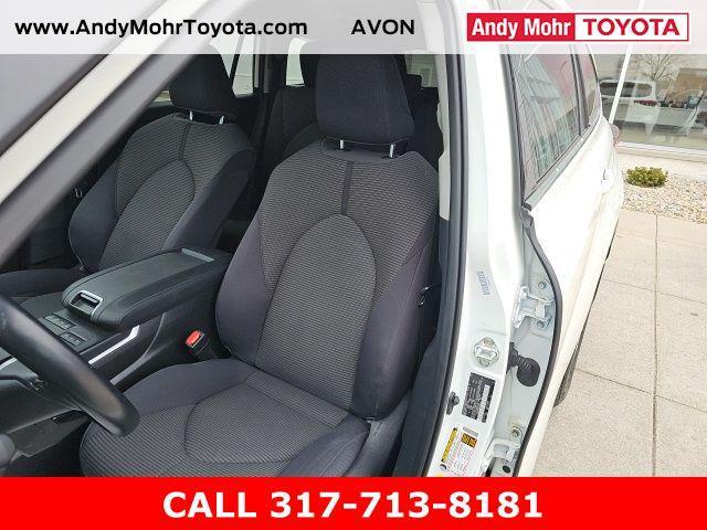 used 2021 Toyota Highlander car, priced at $30,197