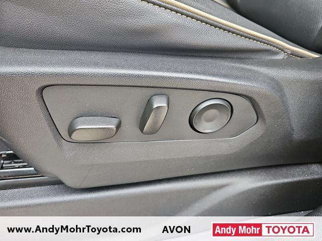 used 2024 GMC Yukon car, priced at $53,764