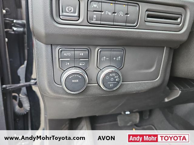 used 2024 GMC Yukon car, priced at $53,764