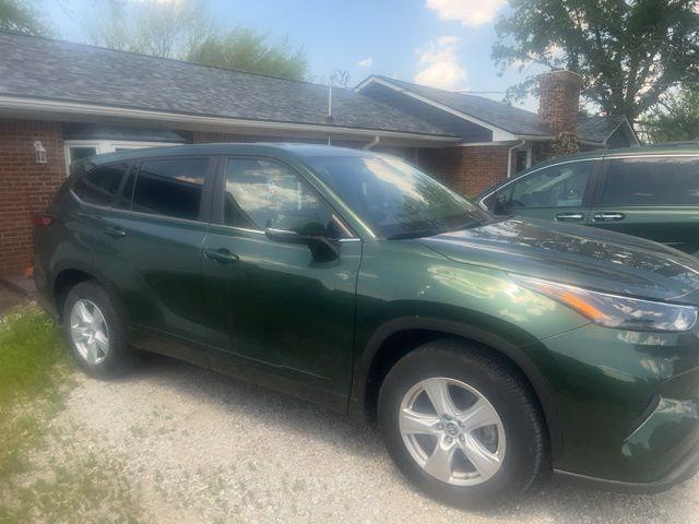 used 2023 Toyota Highlander car, priced at $35,685