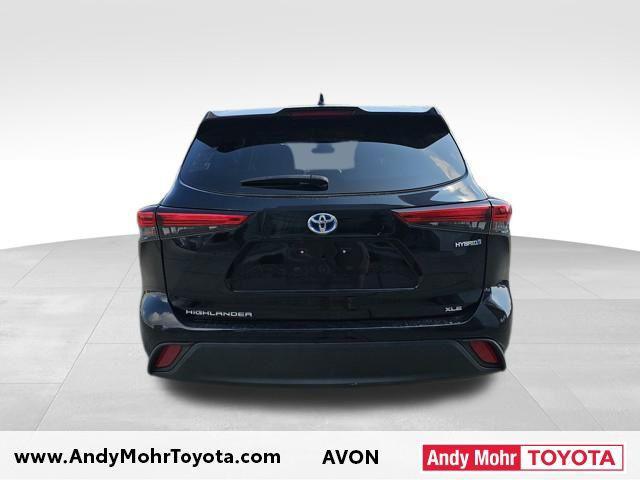 used 2022 Toyota Highlander Hybrid car, priced at $35,592