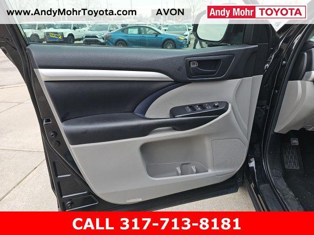 used 2019 Toyota Highlander car, priced at $22,519