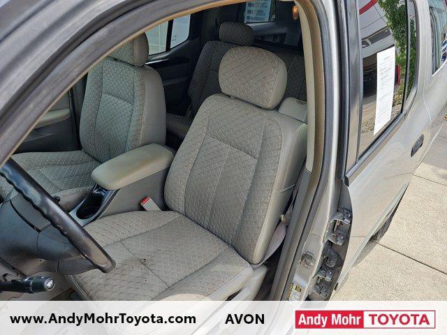 used 2005 GMC Envoy XUV car, priced at $5,499