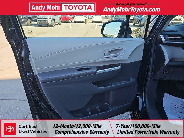 used 2024 Toyota Sienna car, priced at $39,639