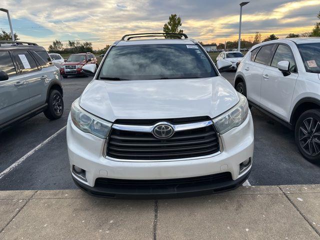 used 2015 Toyota Highlander car, priced at $18,799