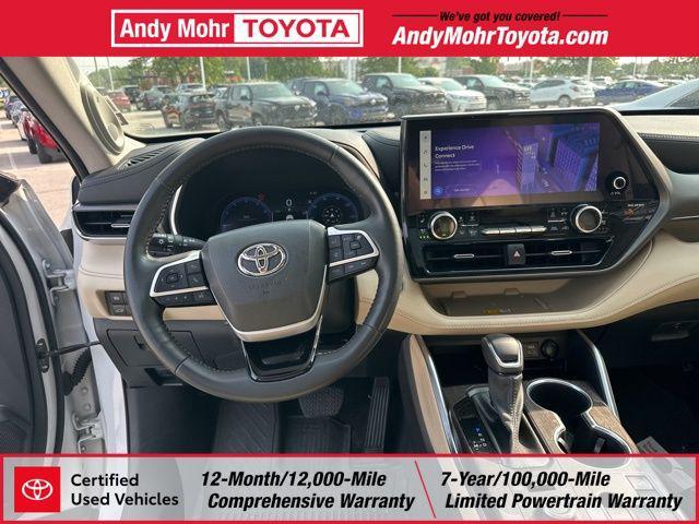 used 2023 Toyota Highlander car, priced at $43,856