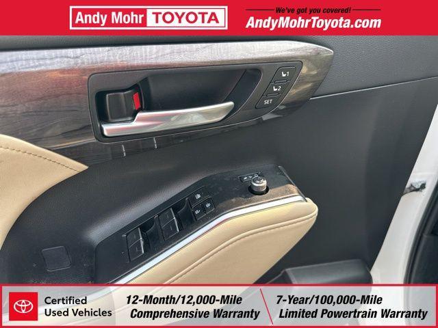 used 2023 Toyota Highlander car, priced at $43,856
