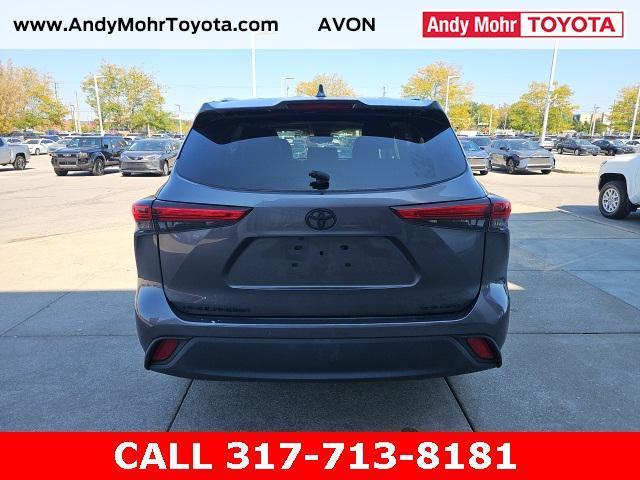 used 2021 Toyota Highlander car, priced at $33,999