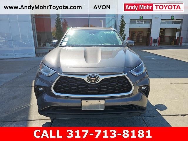 used 2021 Toyota Highlander car, priced at $33,999