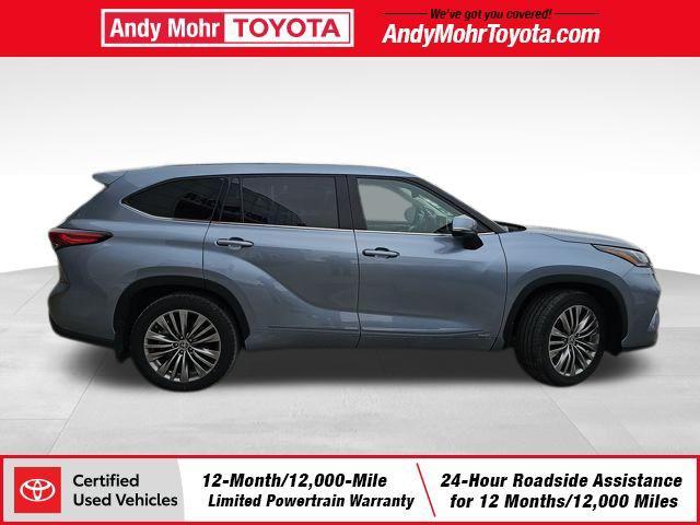 used 2022 Toyota Highlander Hybrid car, priced at $37,192