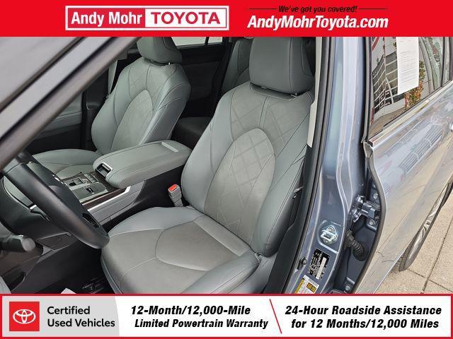 used 2022 Toyota Highlander Hybrid car, priced at $37,192