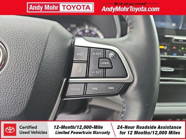 used 2022 Toyota Highlander Hybrid car, priced at $37,192