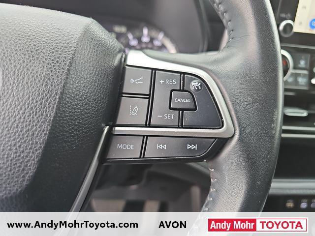 used 2023 Toyota Highlander Hybrid car, priced at $39,977