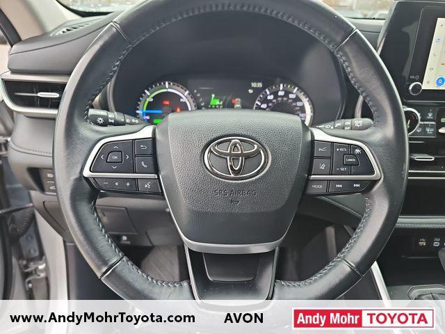 used 2023 Toyota Highlander Hybrid car, priced at $39,977