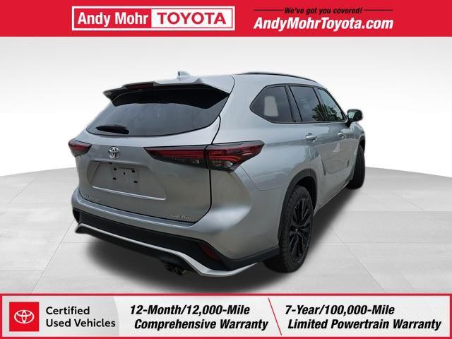 used 2024 Toyota Highlander car, priced at $45,205