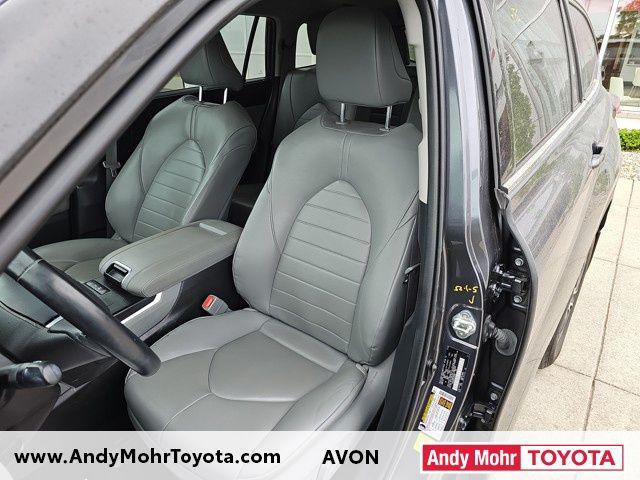 used 2020 Toyota Highlander Hybrid car, priced at $35,753
