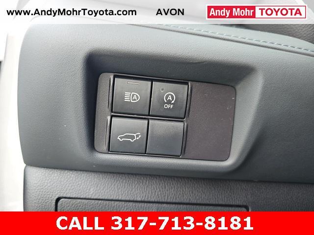 used 2023 Toyota Highlander car, priced at $38,612