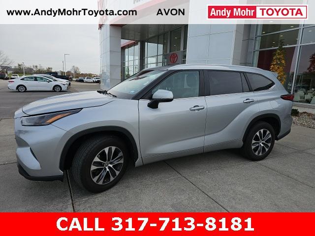 used 2023 Toyota Highlander car, priced at $38,612