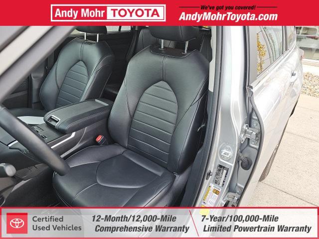 used 2023 Toyota Highlander car, priced at $38,500