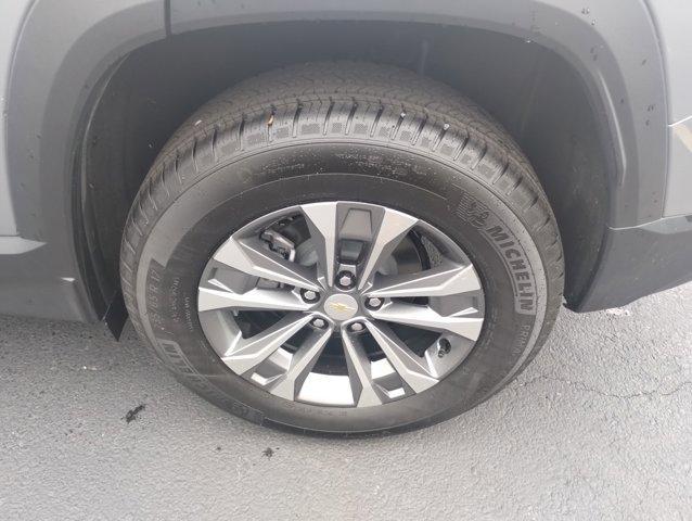 used 2025 Chevrolet Equinox car, priced at $30,924