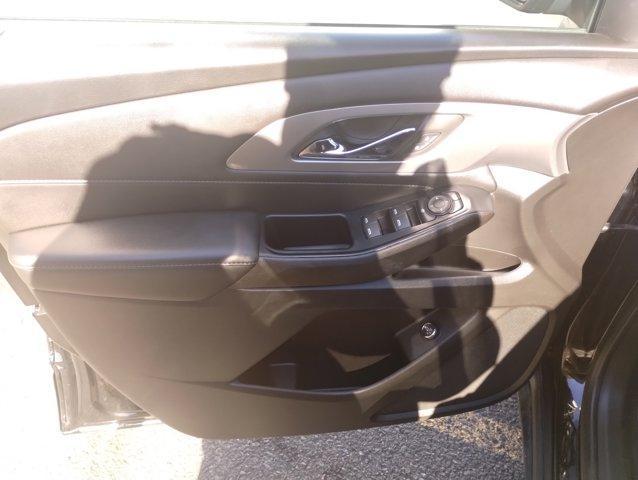 used 2022 Chevrolet Traverse car, priced at $31,924
