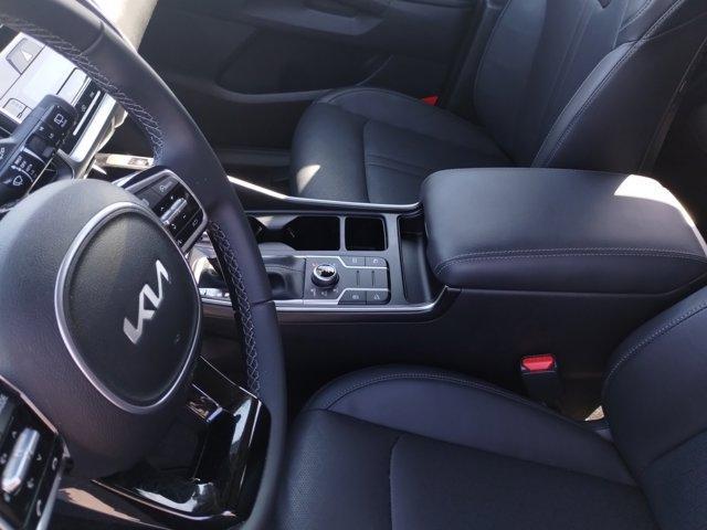 used 2023 Kia Sorento car, priced at $31,944