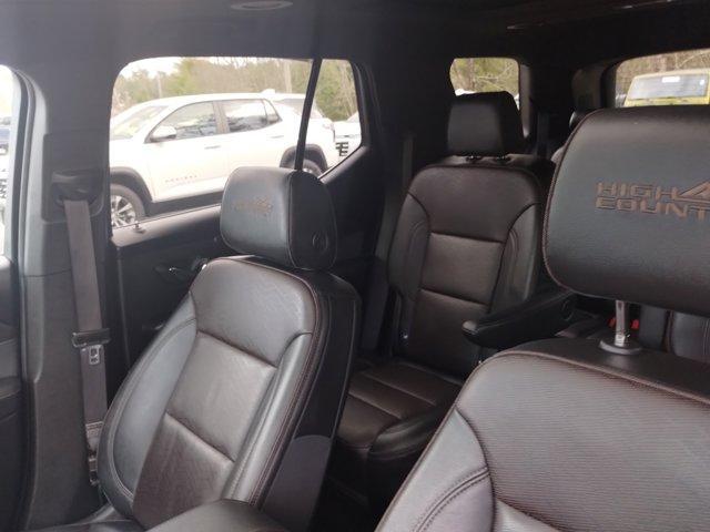 used 2023 Chevrolet Traverse car, priced at $37,944