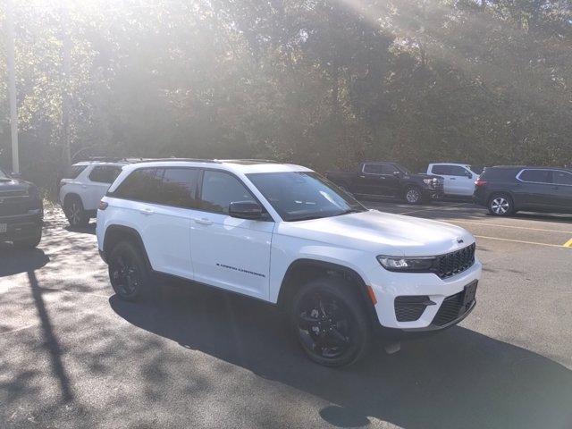 used 2024 Jeep Grand Cherokee car, priced at $39,944