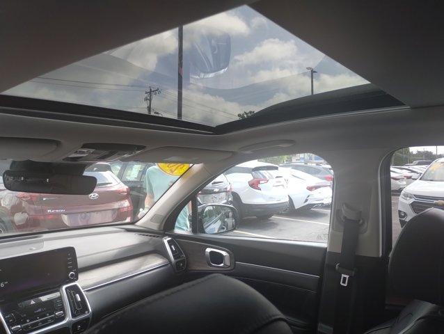used 2021 Kia Sorento car, priced at $28,924