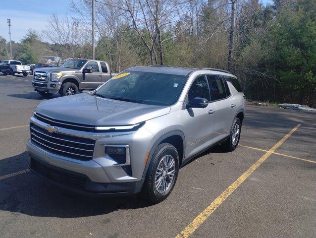 used 2024 Chevrolet Traverse car, priced at $42,944