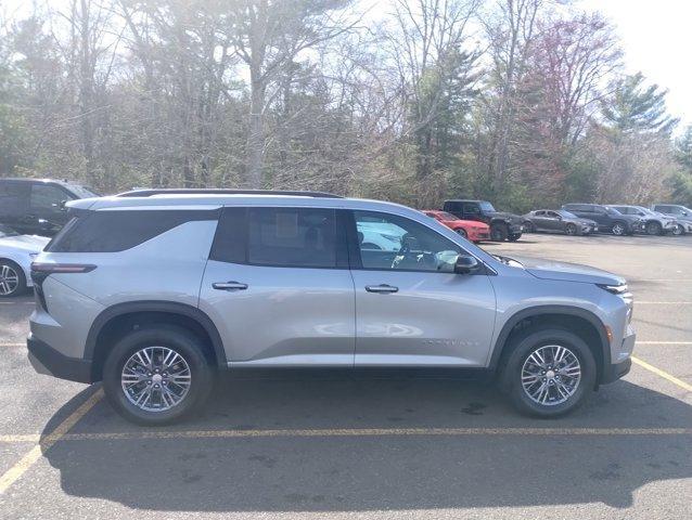 used 2024 Chevrolet Traverse car, priced at $39,924