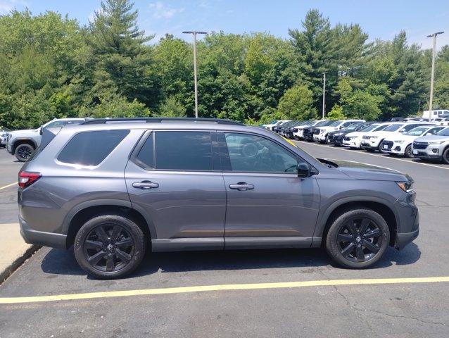 used 2025 Honda Pilot car, priced at $49,924