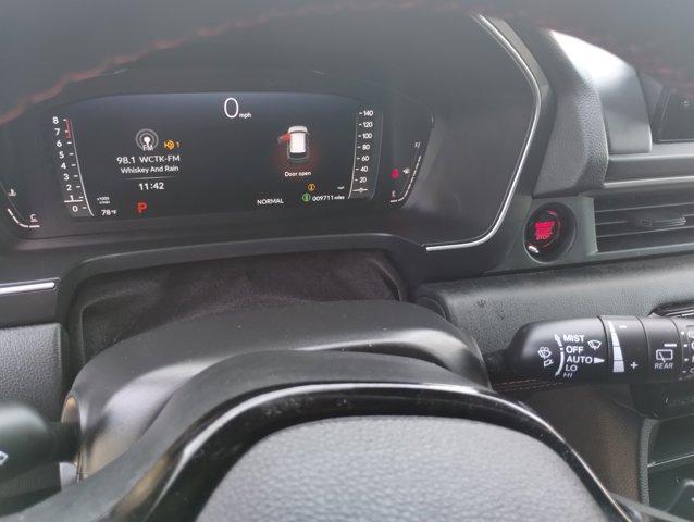 used 2025 Honda Pilot car, priced at $49,924