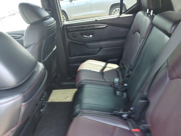 used 2025 Honda Pilot car, priced at $49,924