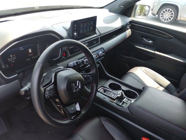 used 2025 Honda Pilot car, priced at $49,924