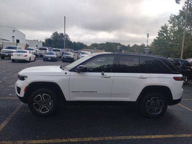 used 2022 Jeep Grand Cherokee car, priced at $37,924