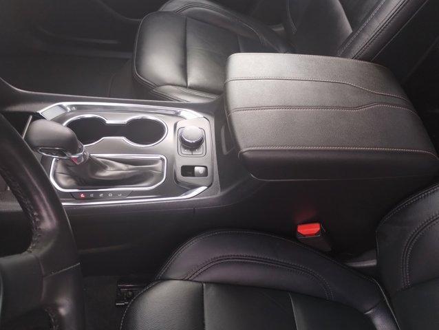 used 2021 Chevrolet Traverse car, priced at $25,924