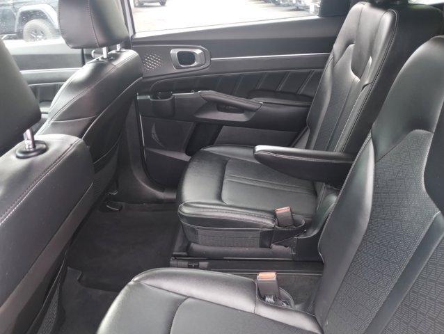 used 2022 Kia Sorento car, priced at $31,924