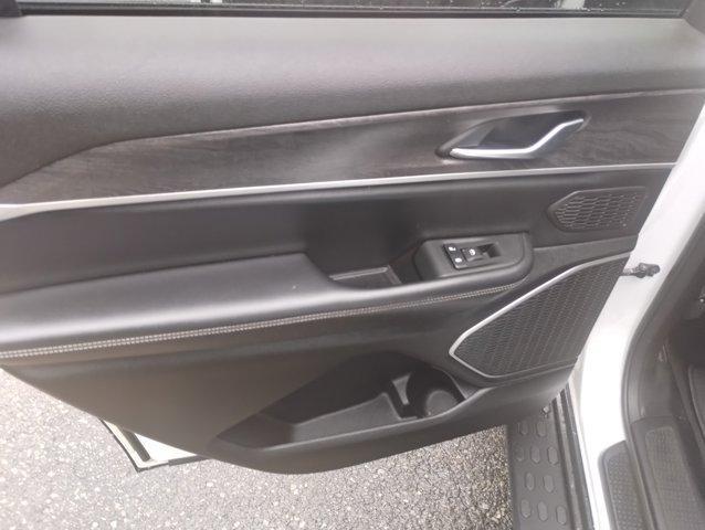 used 2021 Jeep Grand Cherokee L car, priced at $27,924