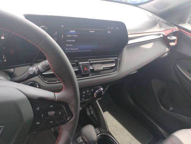 used 2025 Chevrolet TrailBlazer car, priced at $33,944