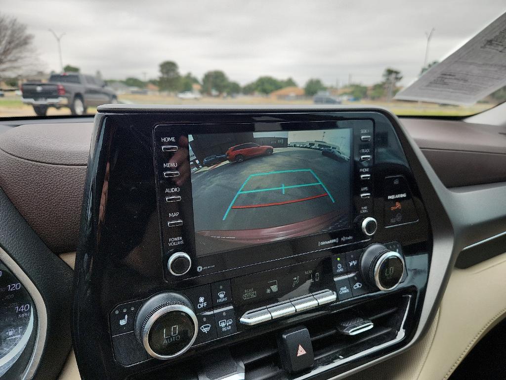 used 2022 Toyota Highlander car, priced at $33,785
