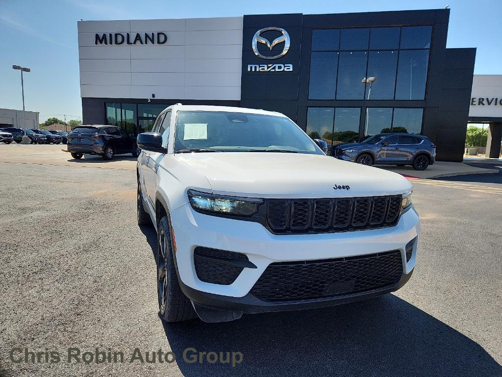 used 2023 Jeep Grand Cherokee car, priced at $32,999