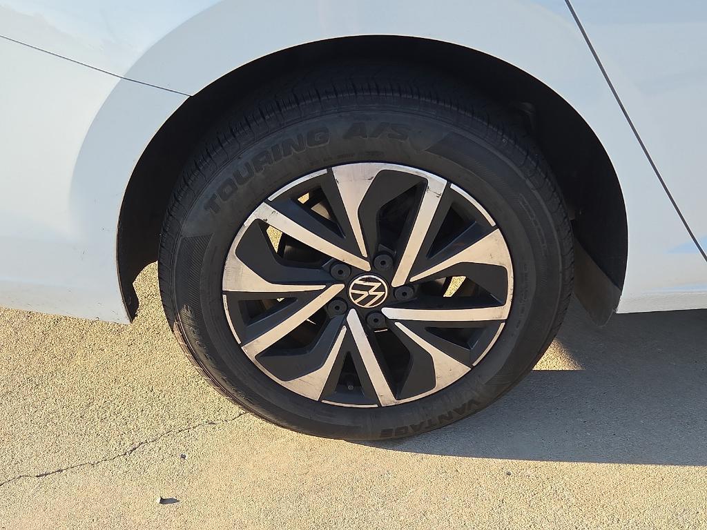 used 2024 Volkswagen Jetta car, priced at $17,988
