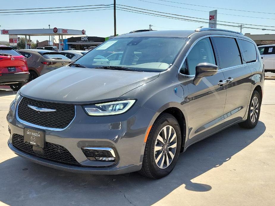 used 2021 Chrysler Pacifica Hybrid car, priced at $22,999